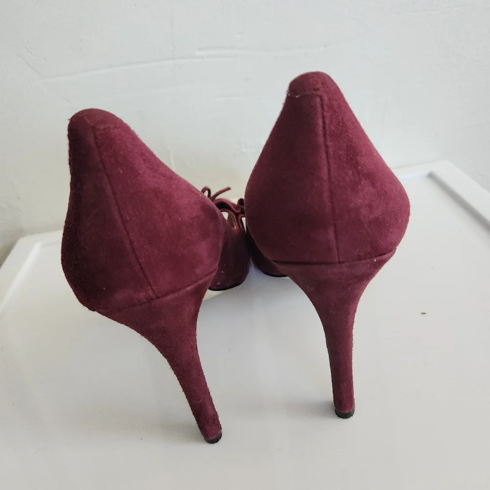 Enzo Angiolini Plum Suede Peep Toe Pumps Size 10 - Picture 4 of 5